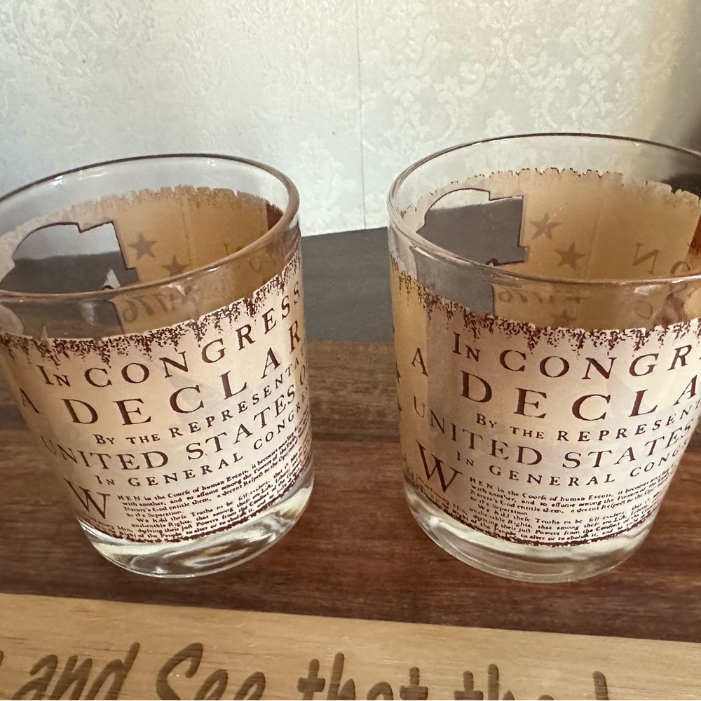 Vintage Declaration Glass Set‎